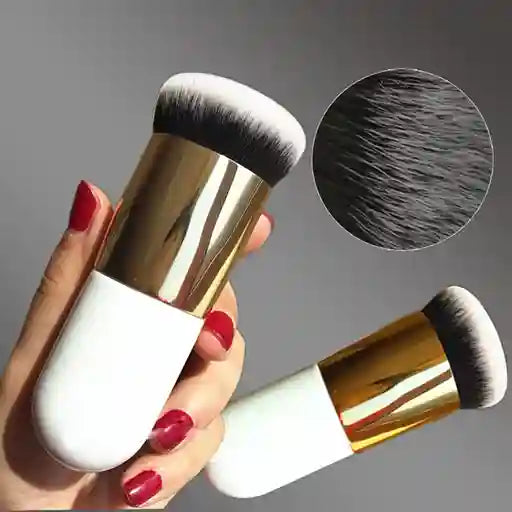 Chubby Pier Foundation Brush, BABBAK'S LTD