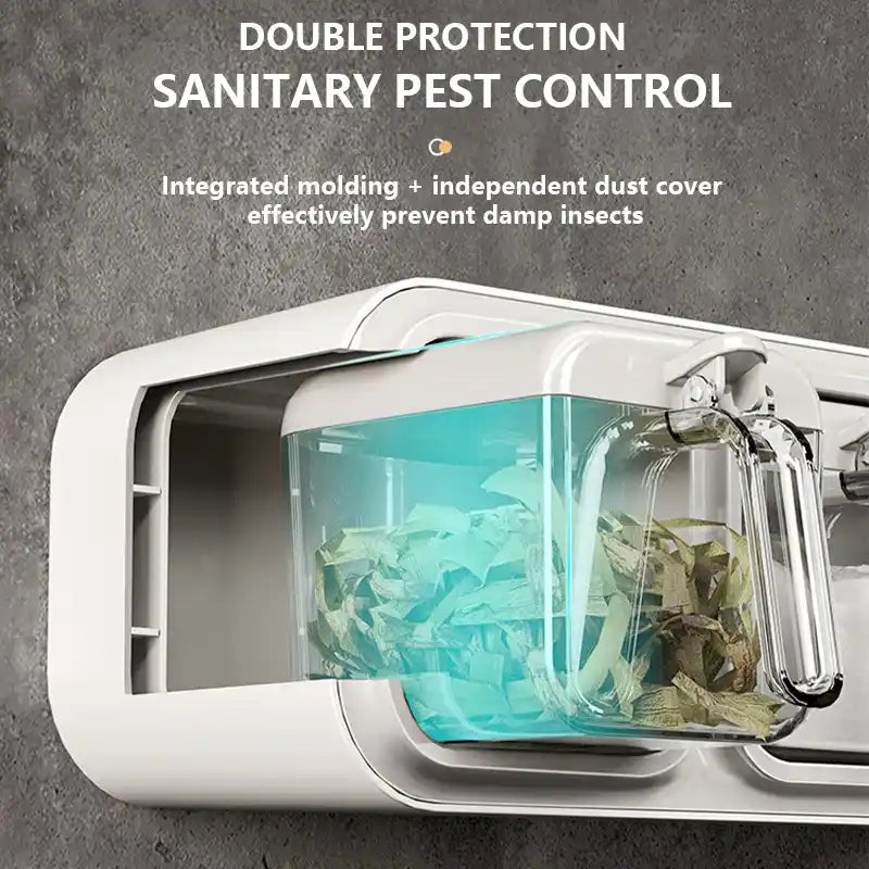 Pest control device with integrated dust cover 