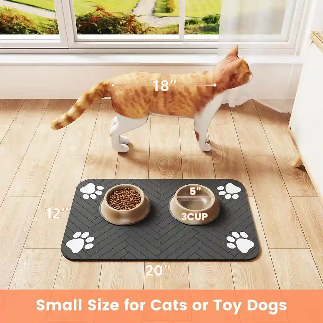 Cat standing on a mat with measurements and text indicating size for cats or toy dogs.