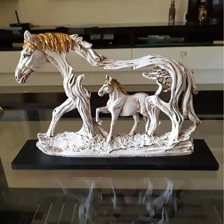 rearing horse statue decor